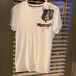 American Eagle White T-shirt